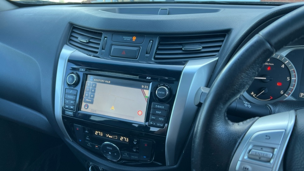 Used Nissan Navara 2018 for sale - 75758852: Photo 12