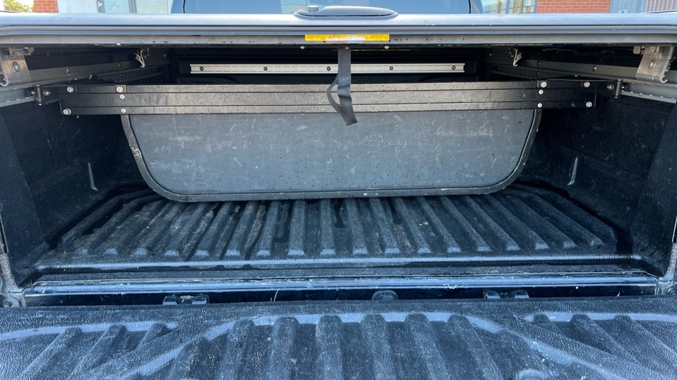 Used Nissan Navara 2018 for sale - 75758852: Photo 17