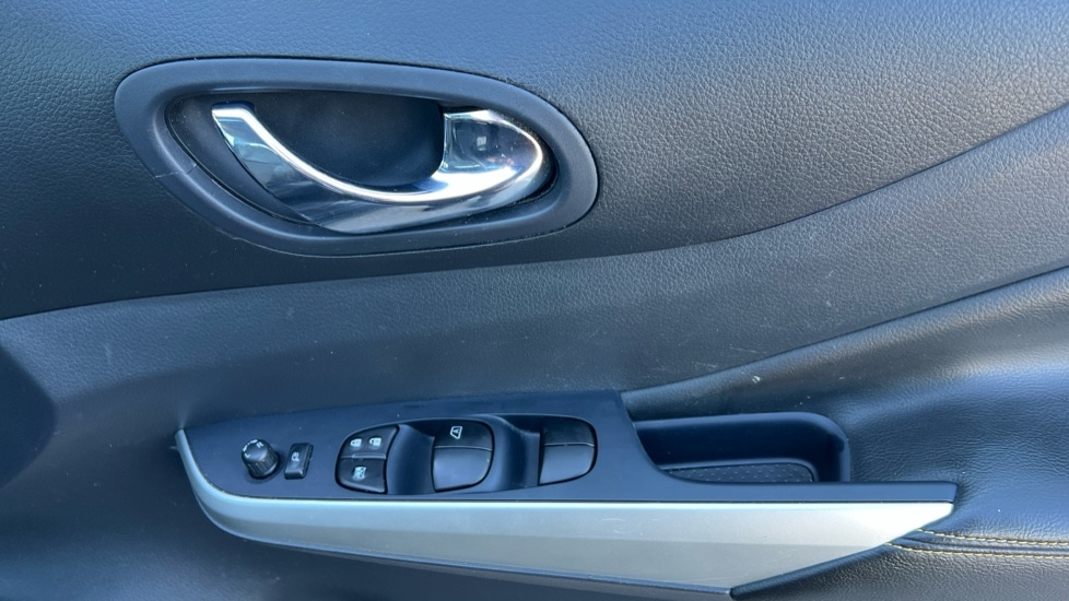 Used Nissan Navara 2018 for sale - 75758852: Photo 24