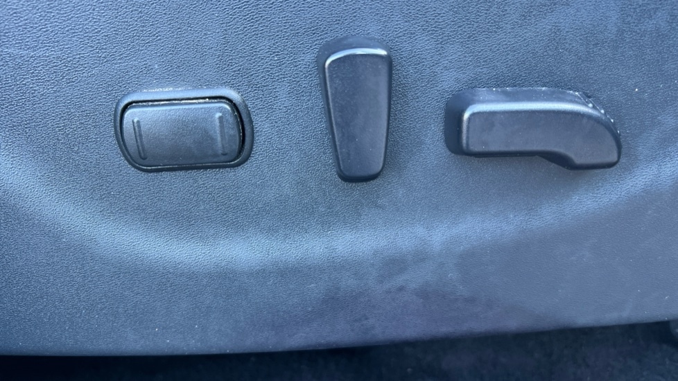 Used Nissan Navara 2018 for sale - 75758852: Photo 25