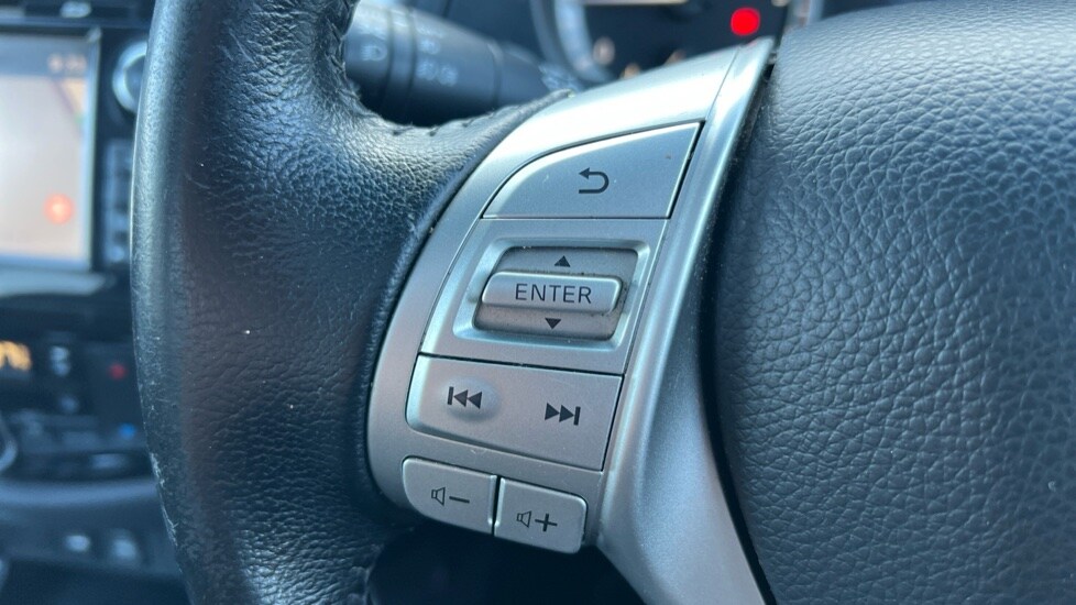 Used Nissan Navara 2018 for sale - 75758852: Photo 33