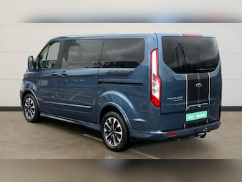 Used Ford Tourneo Custom 2019 for sale - 76519367: Photo