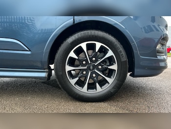 Used Ford Tourneo Custom 2019 for sale - 76519367: Photo