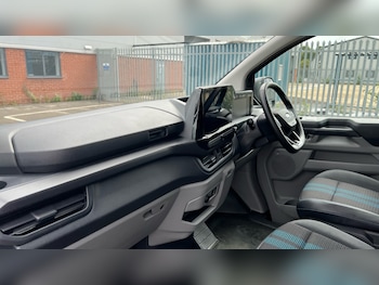 Used Ford Transit Custom 2024 for sale - 75595532: Photo