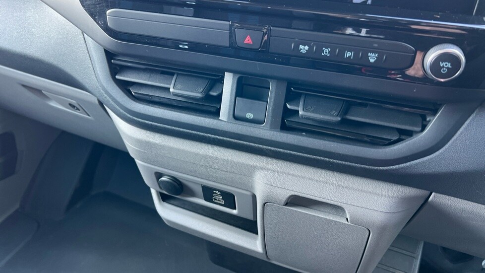 Used Ford Transit Custom 2024 for sale - 76117002: Photo 14