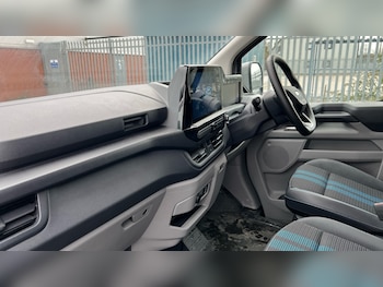 Used Ford Transit Custom 2024 for sale - 76609738: Photo