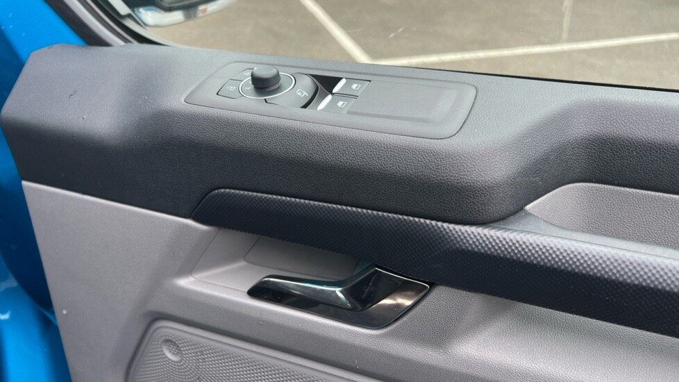 Used Ford Transit Custom 2025 for sale - 76372797: Photo 43