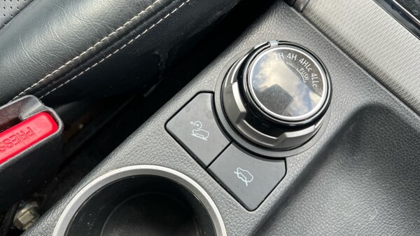 Used Mitsubishi L200 2020 for sale - 75758904: Photo 40