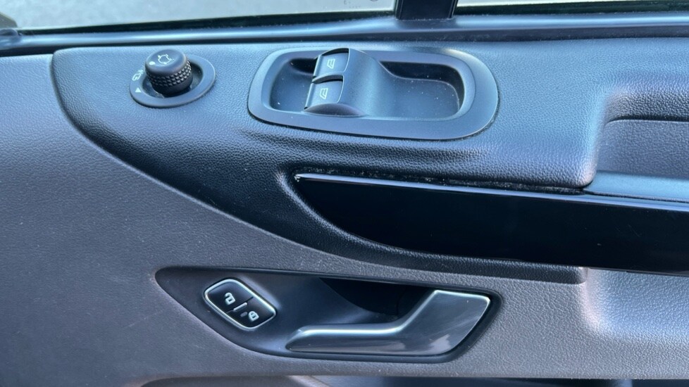 Used Ford Transit Custom 2023 for sale - 76609460: Photo 33