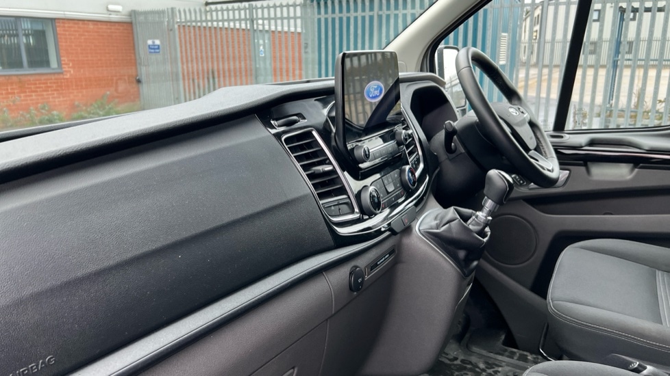 Used Ford Transit Custom 2023 for sale - 76847064: Photo 4