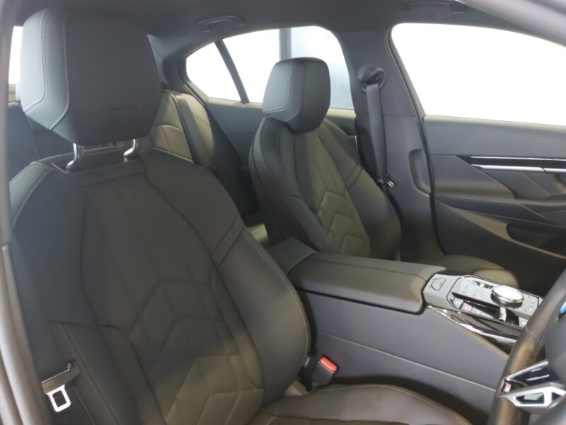 Used BMW 5 Series 2024 for sale - 77874512: Photo 11