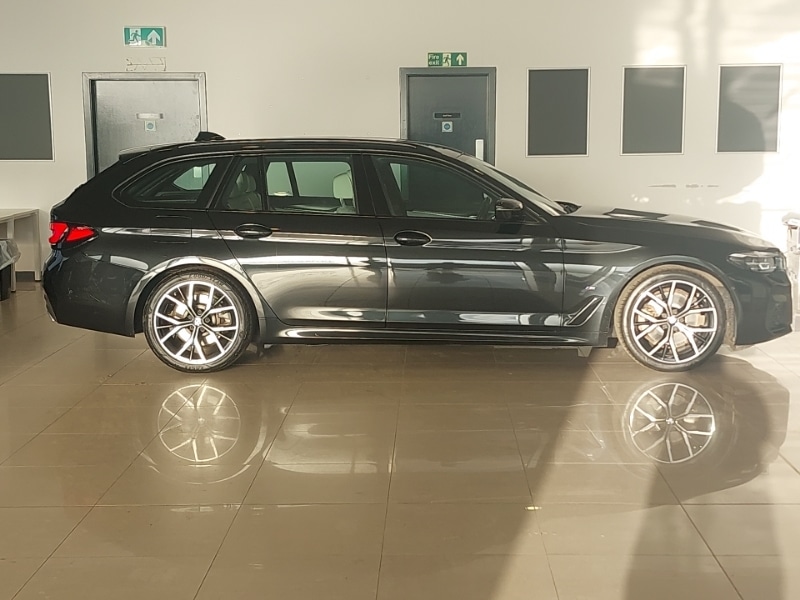 Used BMW 5 Series 2023 for sale - 77228759: Photo 2