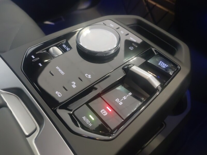 Used BMW iX 2025 for sale - 77115042: Photo 10