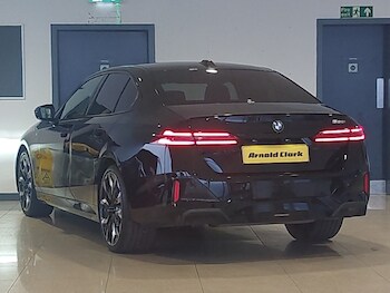 Used BMW 5 Series 2023 for sale - 77656921: Photo