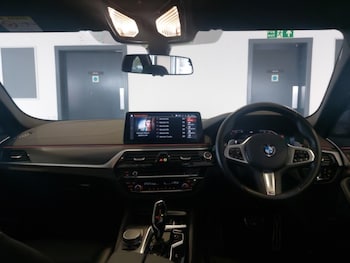 Used BMW 5 Series 2022 for sale - 76403987: Photo