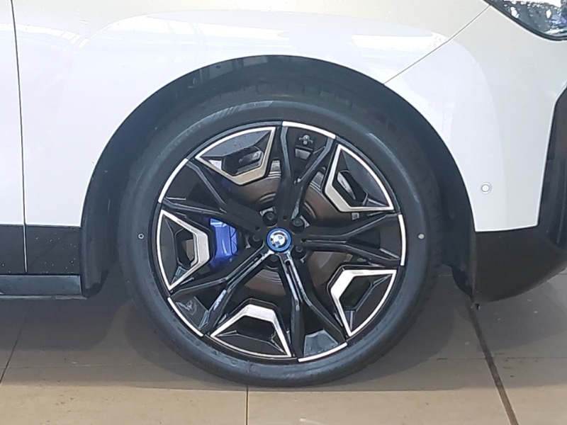 Used BMW iX 2024 for sale - 76629442: Photo 14