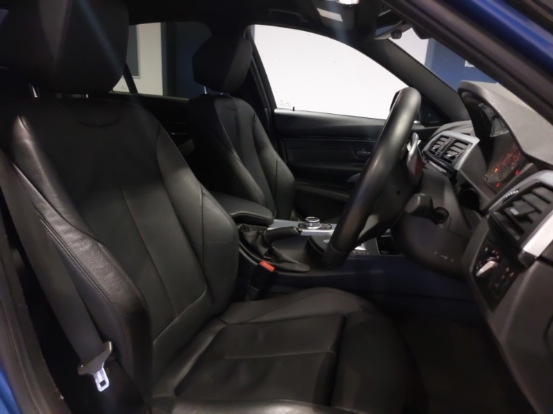 Used BMW 3 Series 2019 for sale - 77767602: Photo 11