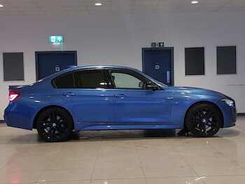 Used BMW 3 Series 2019 for sale - 77767602: Photo