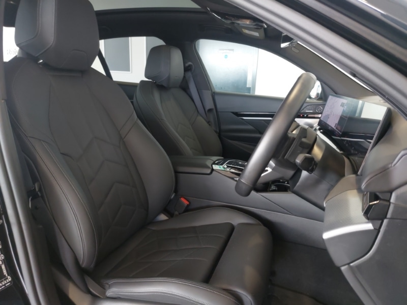 Used BMW 5 Series 2024 for sale - 76317601: Photo 11