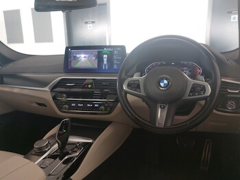 Used BMW 5 Series 2023 for sale - 77439577: Photo