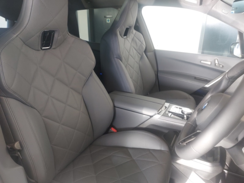 Used BMW iX 2025 for sale - 76940560: Photo 11