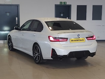 Used BMW 3 Series 2024 for sale - 77816000: Photo