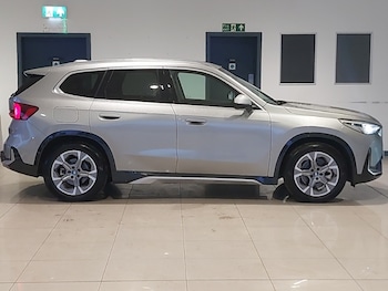 Used BMW iX1 2023 for sale - 77035191: Photo