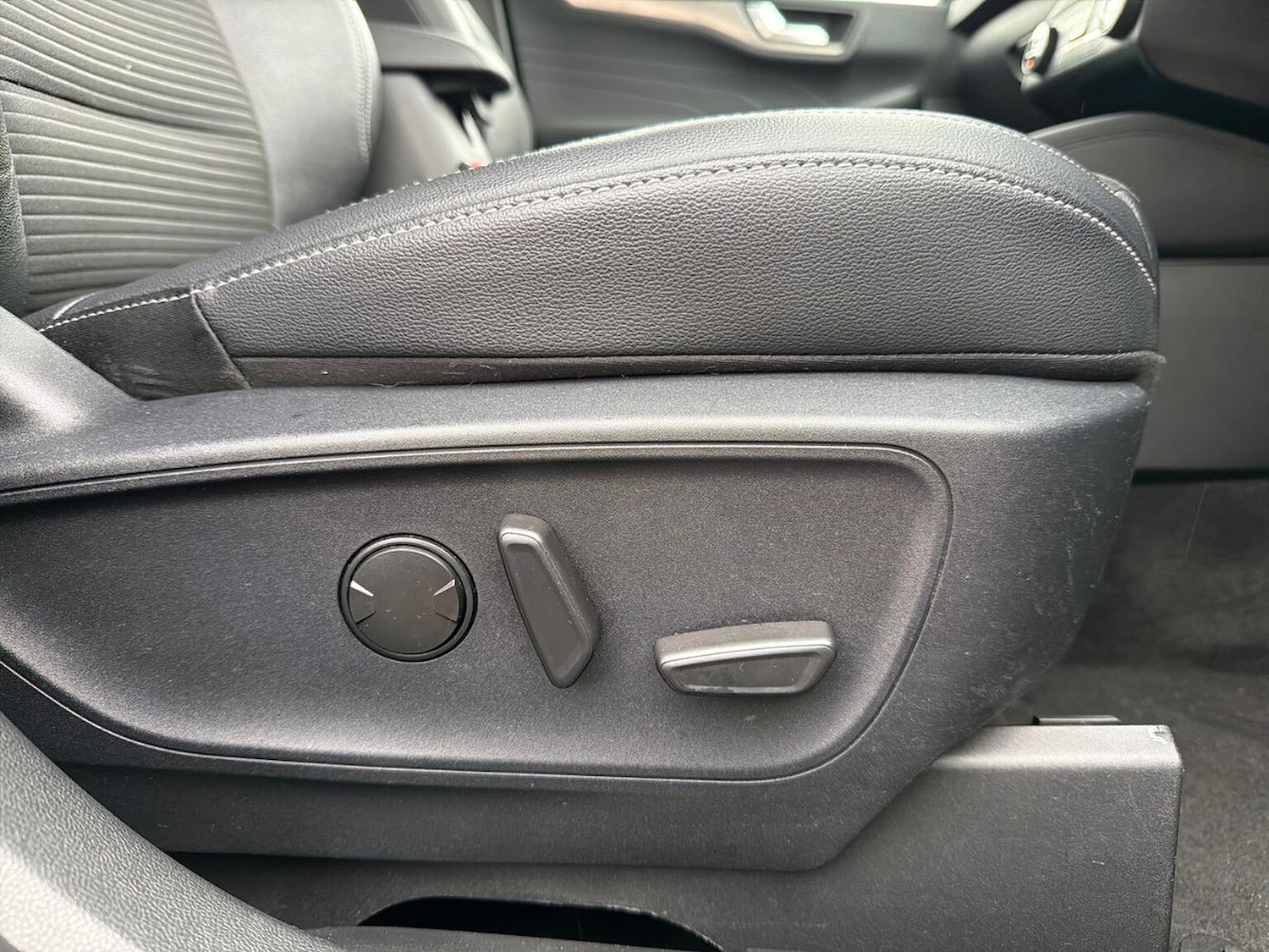 Used Ford Kuga 2021 for sale - 76763393: Photo 30