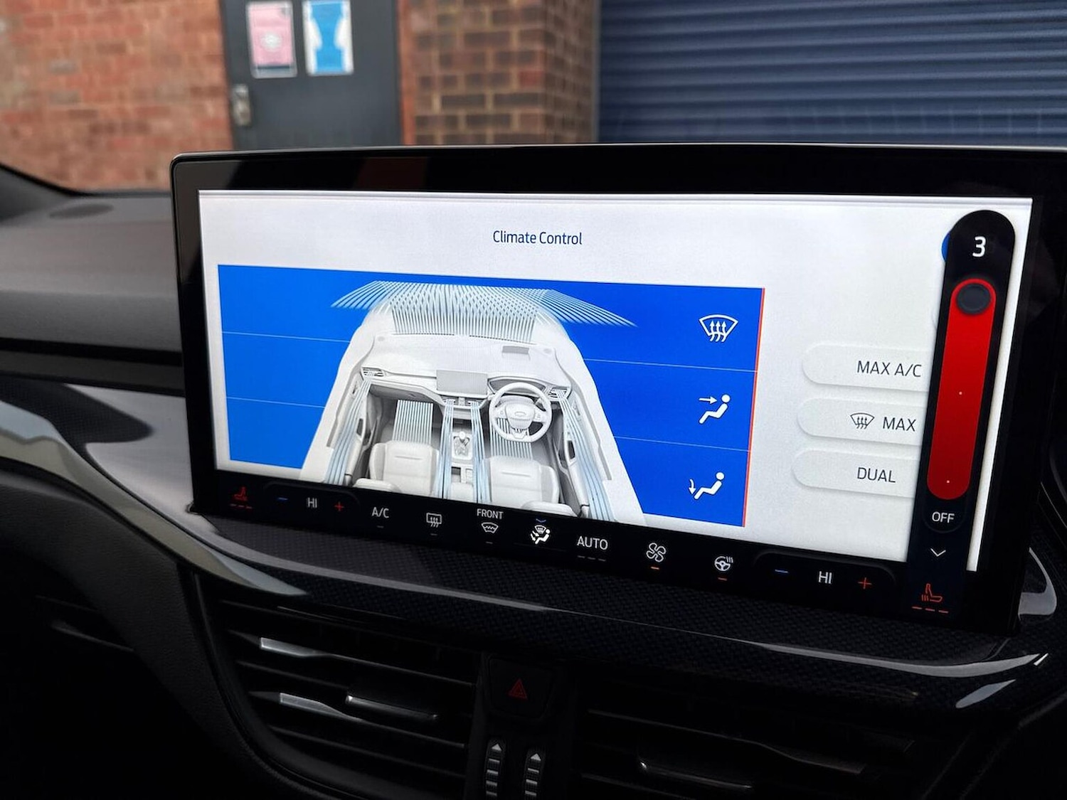 Used Ford Focus 2022 for sale - 77028128: Photo 14