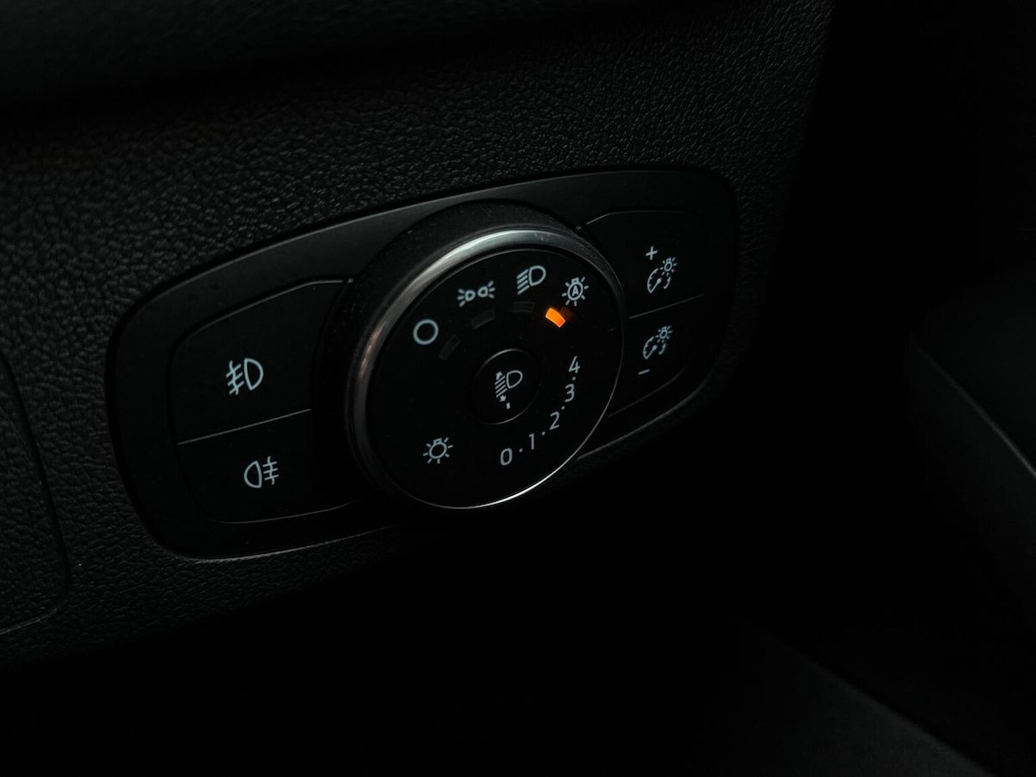 Used Ford Focus 2022 for sale - 77028128: Photo 35