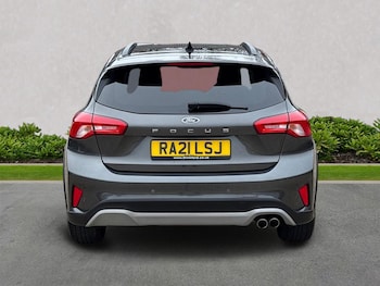 Used Ford Focus 2021 for sale - 78060601: Photo