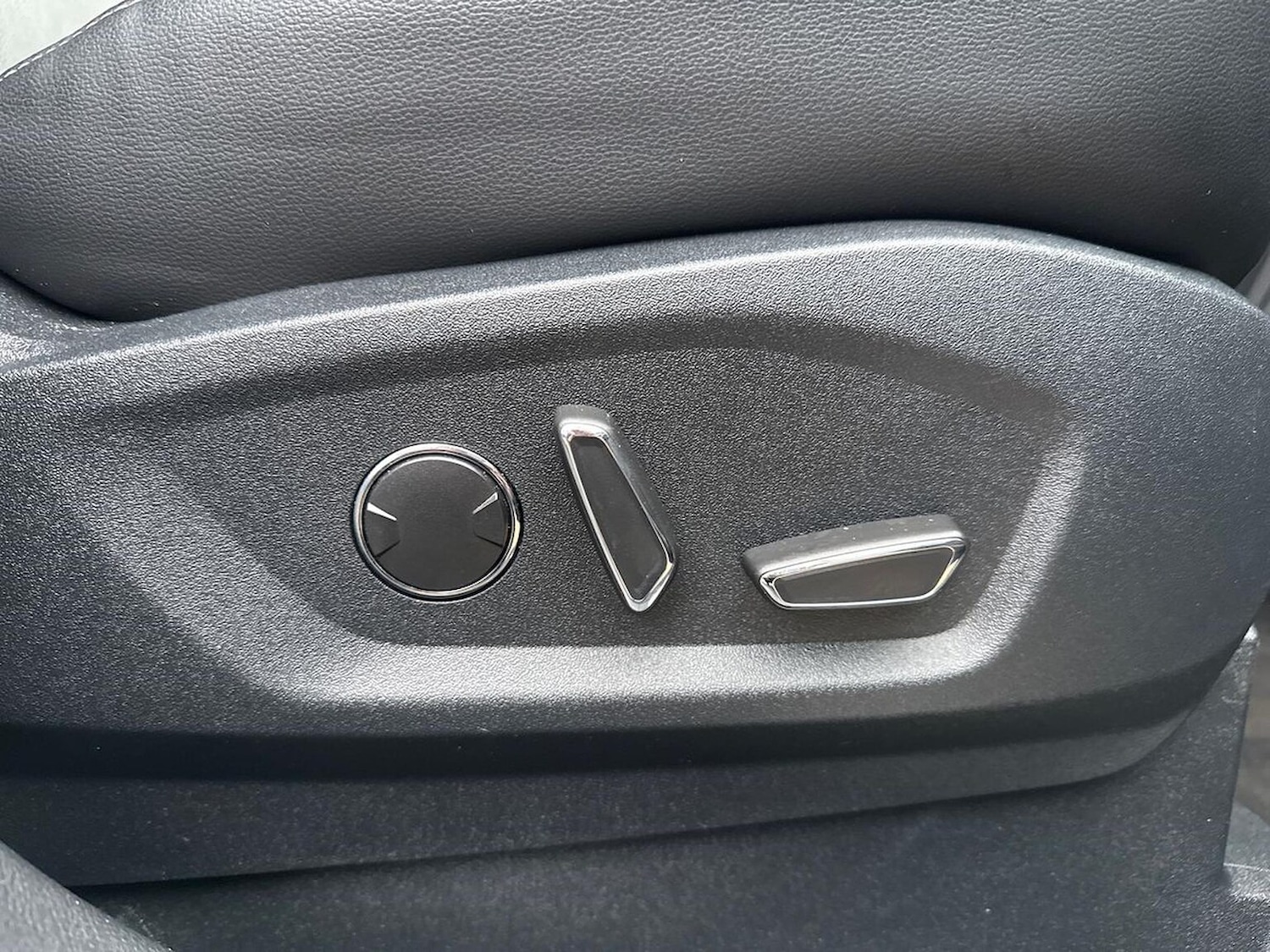 Used Ford S-Max 2022 for sale - 77034560: Photo 32