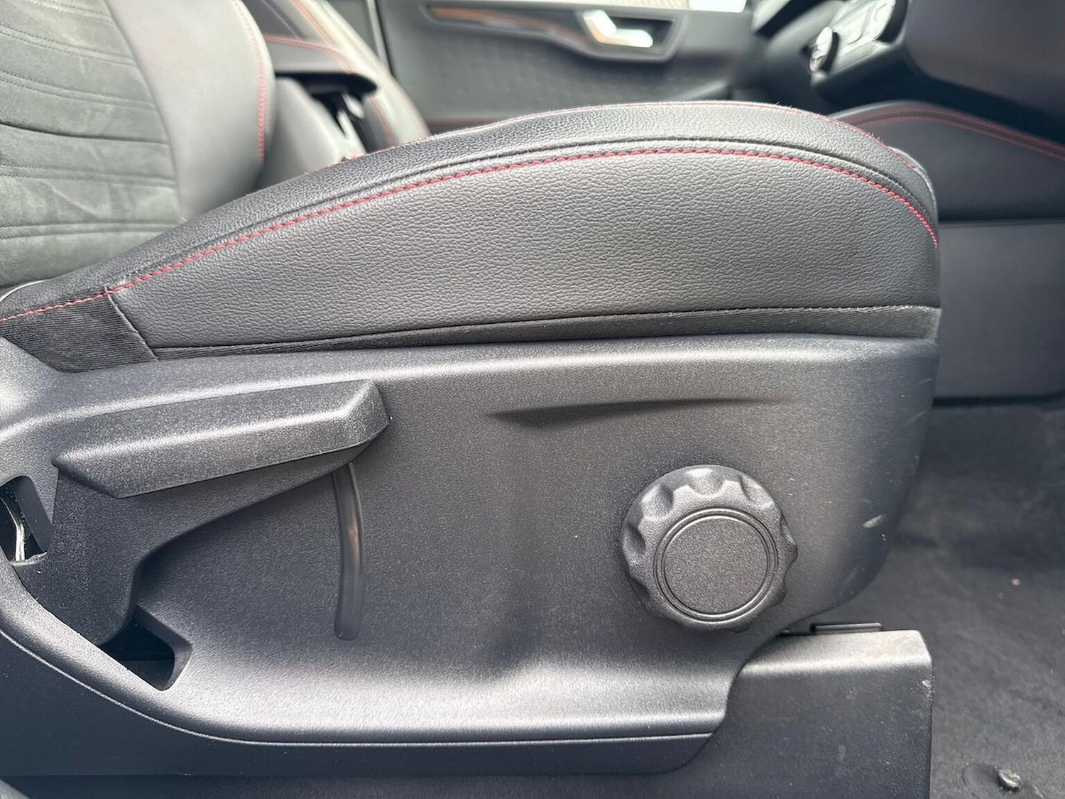 Used Ford Kuga 2020 for sale - 76142920: Photo 30