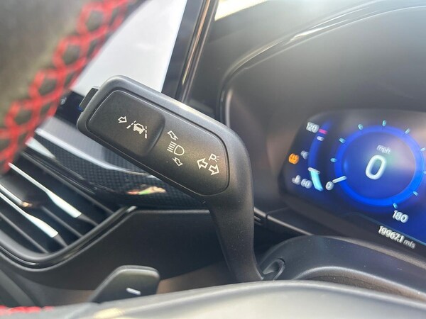 Used Ford Focus 2023 for sale - 76198456: Photo 28