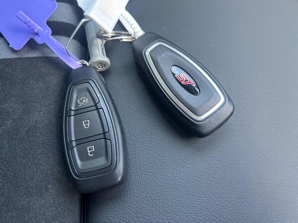Used Ford Focus 2023 for sale - 76198456: Photo 34