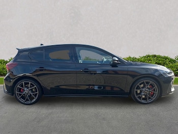 Used Ford Focus 2023 for sale - 76198456: Photo 3