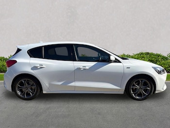 Used Ford Focus 2018 for sale - 78368824: Photo