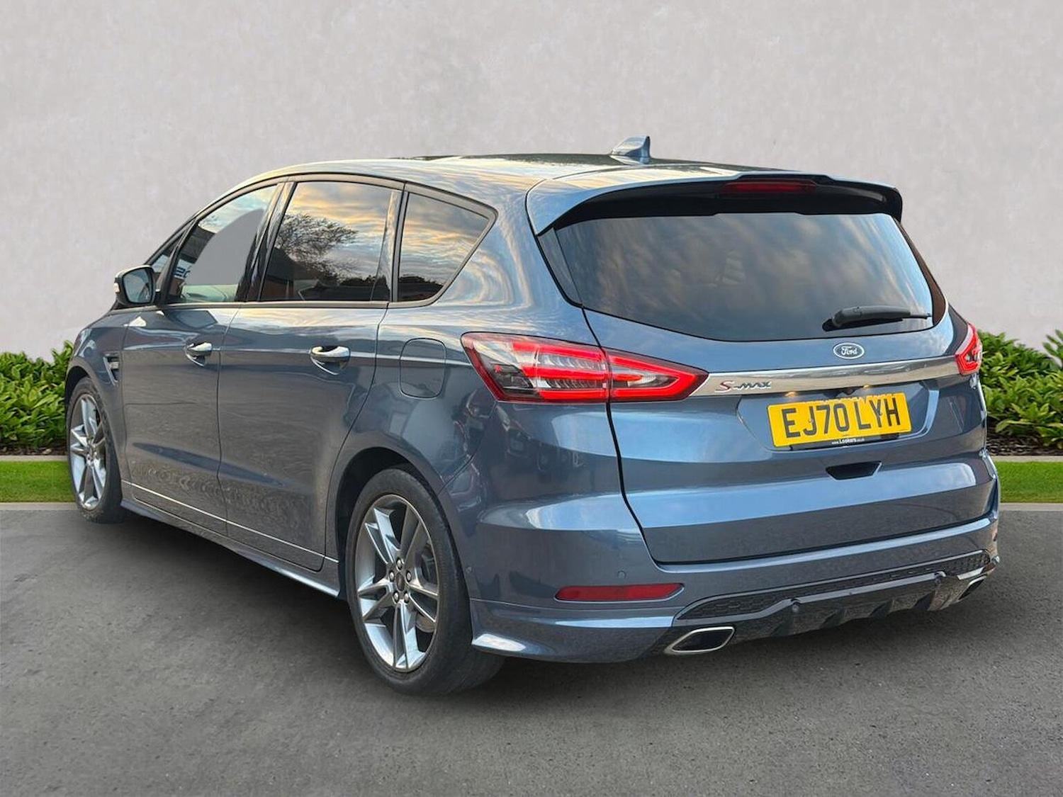 Used Ford S-Max 2020 for sale - 76407440: Photo 2
