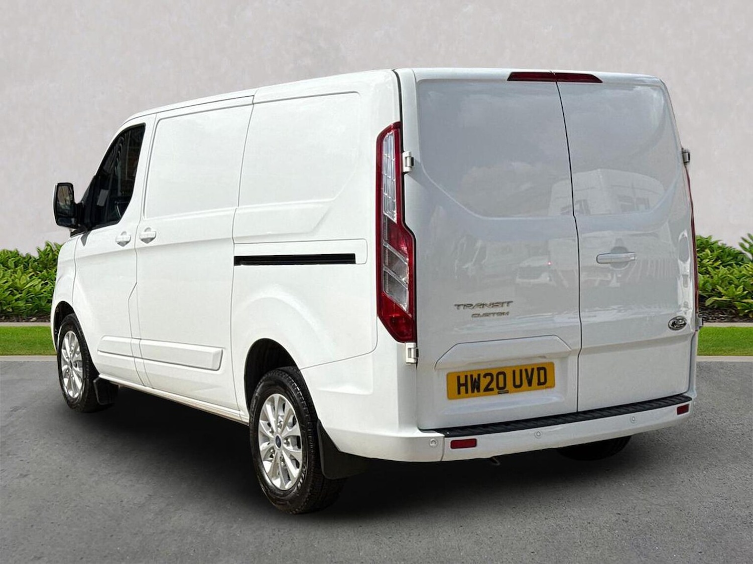 Used Ford Transit Custom 2020 for sale - 76027527: Photo 2