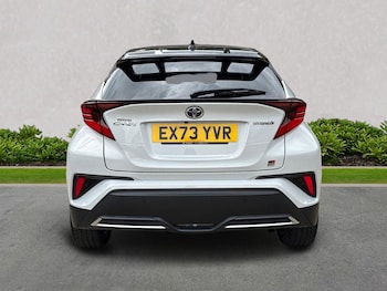 Used Toyota C-HR 2023 for sale - 75730986: Photo