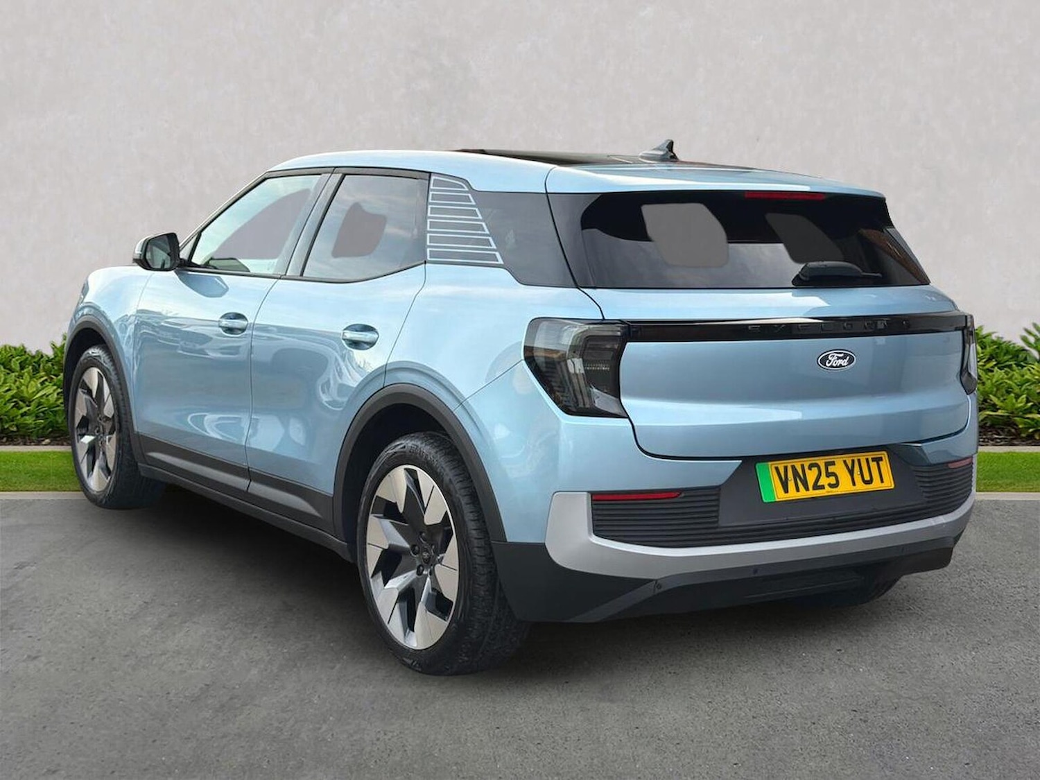 Used Ford Explorer 2025 for sale - 76935394: Photo 2