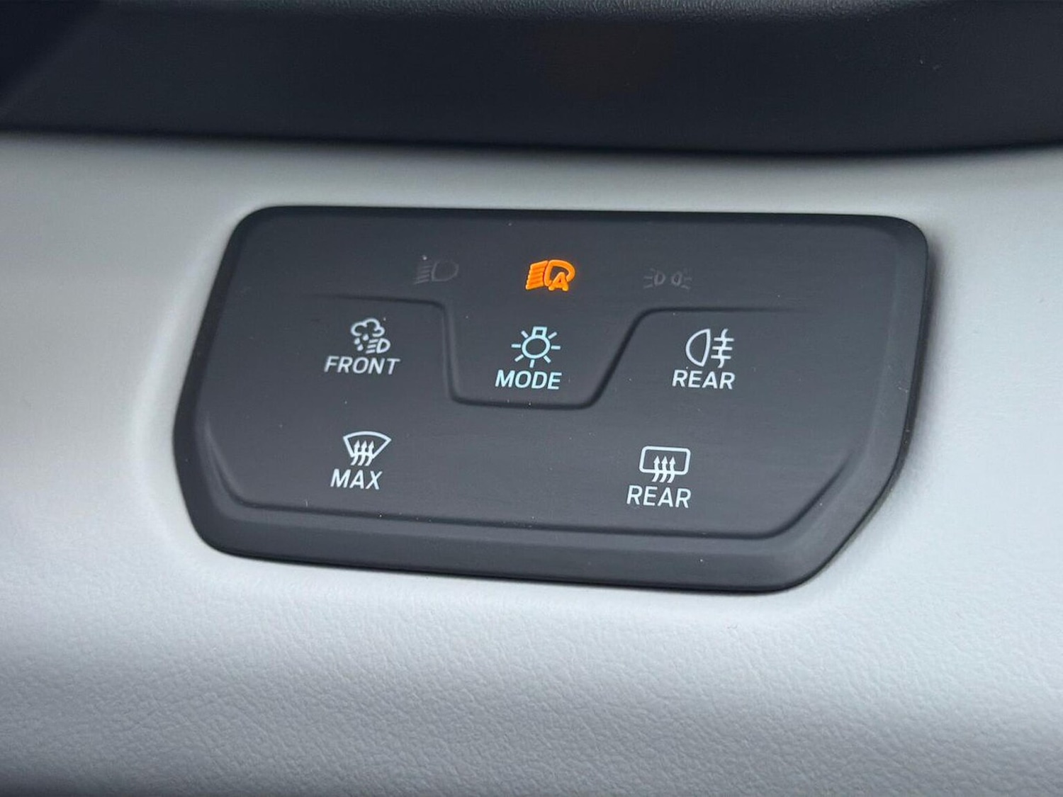 Used Ford Explorer 2025 for sale - 76935394: Photo 22