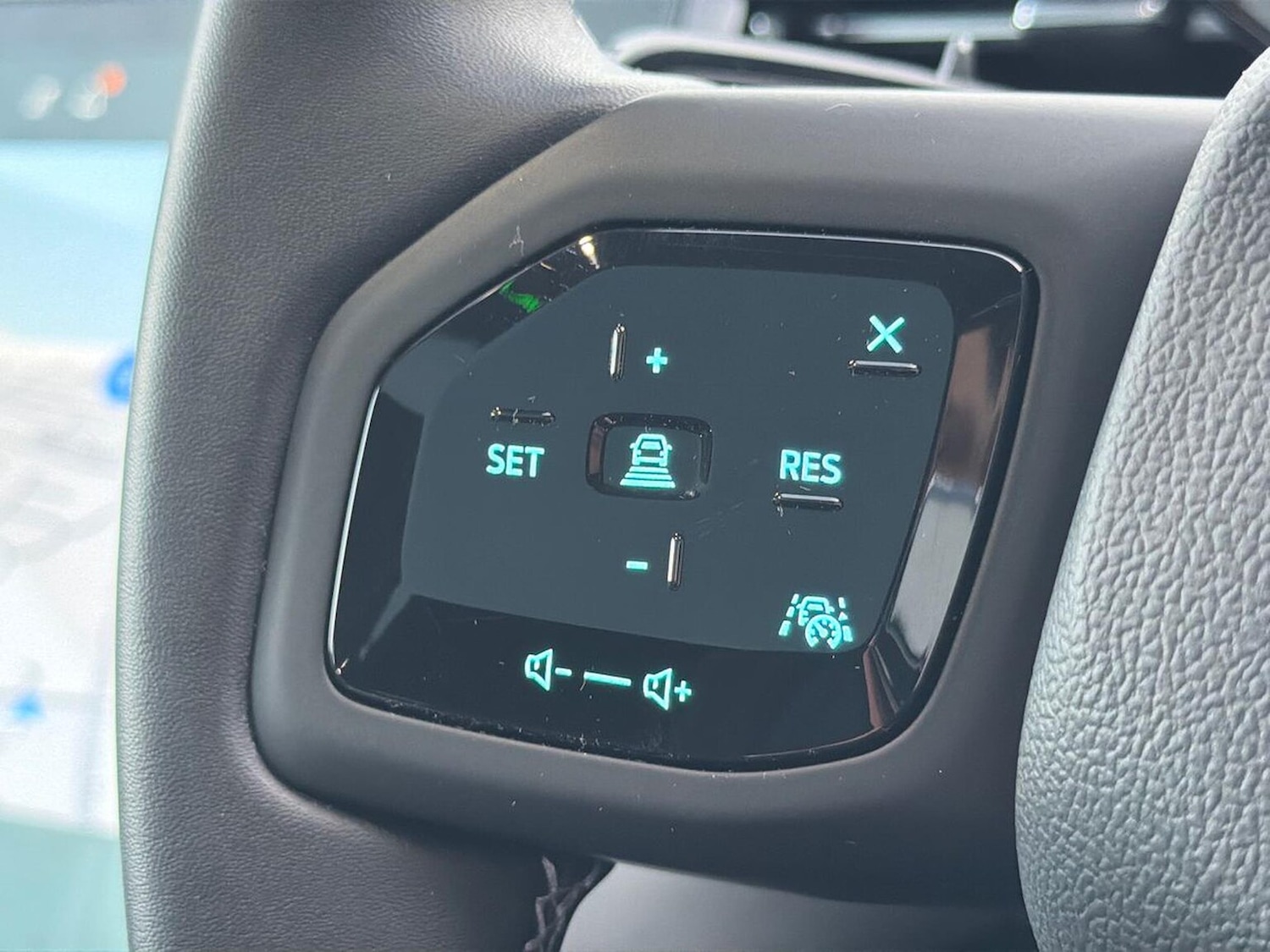 Used Ford Explorer 2025 for sale - 76935394: Photo 26