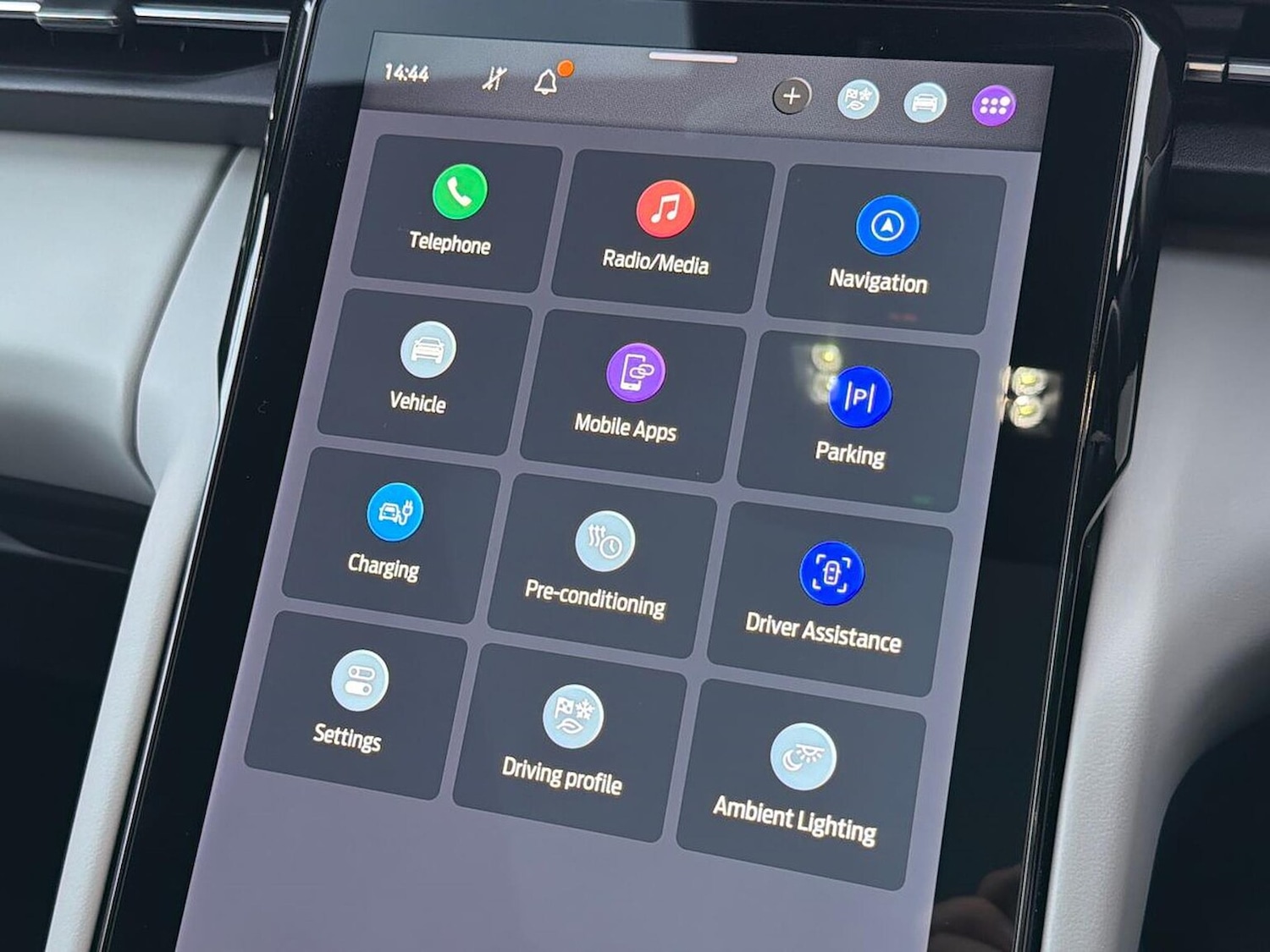 Used Ford Explorer 2025 for sale - 76935394: Photo 40