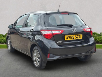 Used Toyota Yaris 2020 for sale - 78770226: Photo