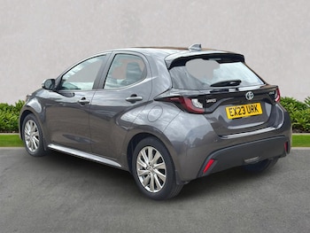 Used Toyota Yaris 2023 for sale - 79330199: Photo