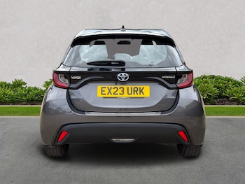 Used Toyota Yaris 2023 for sale - 79330199: Photo