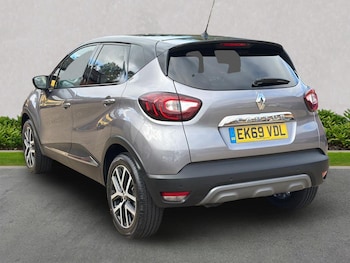Used Renault Captur 2019 for sale - 76220470: Photo 2