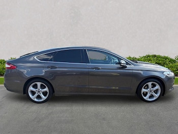 Used Ford Mondeo 2017 for sale - 79451109: Photo