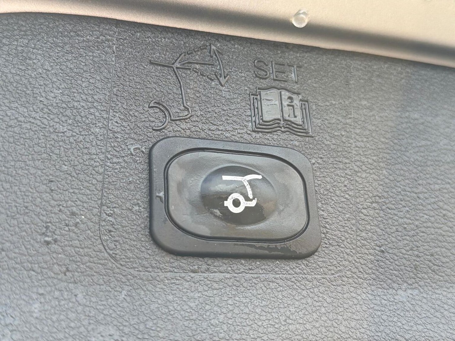 Used Ford Kuga 2017 for sale - 77962331: Photo 33